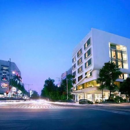 Hotel Maxone Premier Melawai Yakarta Exterior foto