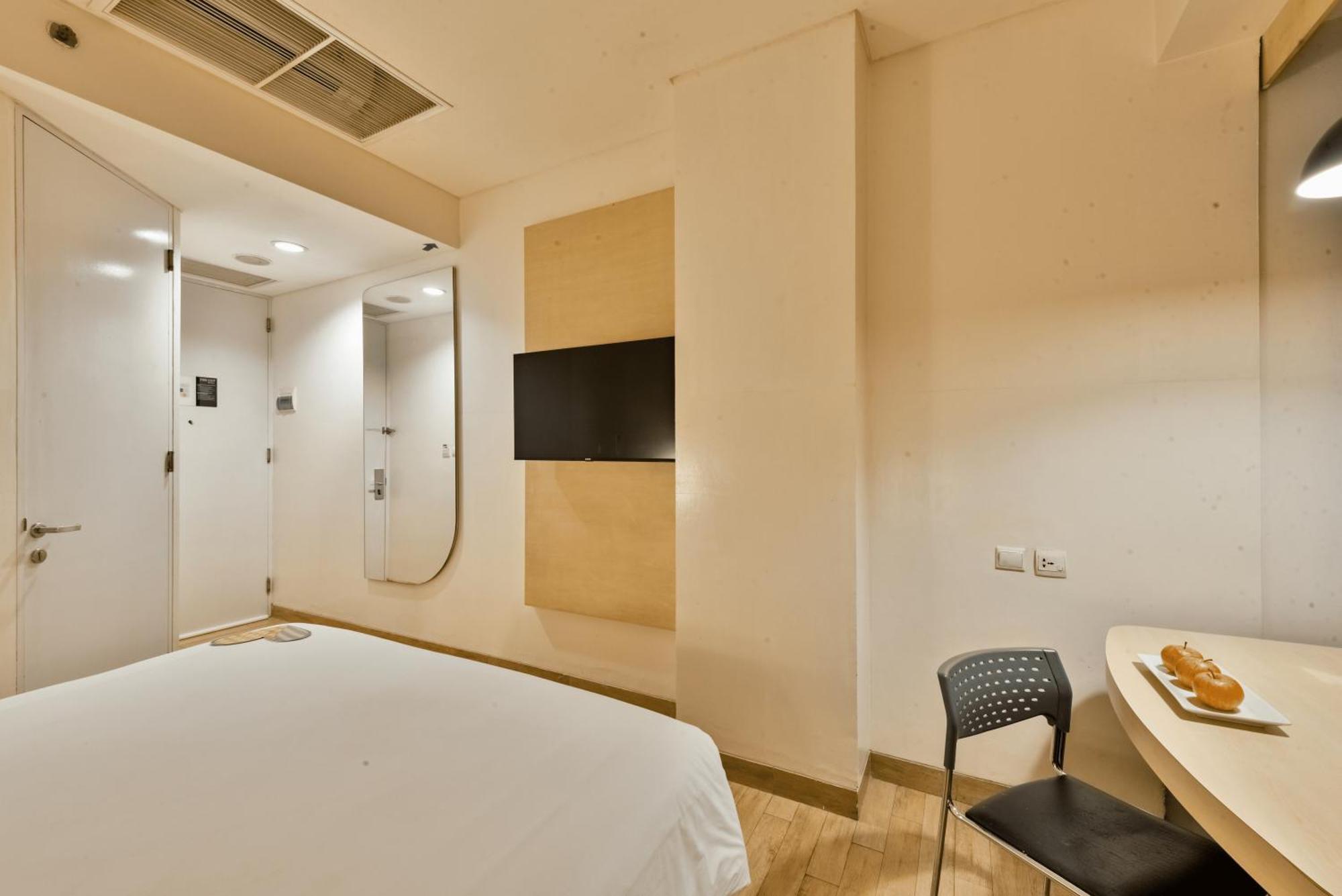 Hotel Maxone Premier Melawai Yakarta Exterior foto